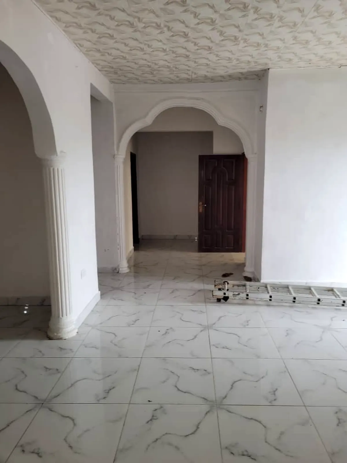 3 Bedroom Apartments in Angola Town